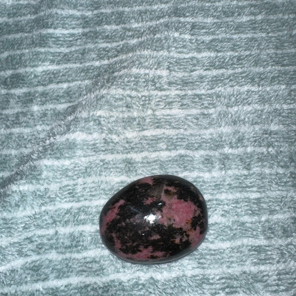 Rhodonite Palmstone